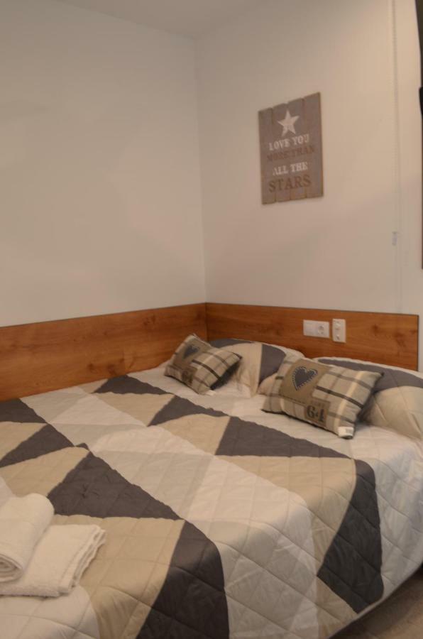 Arkadia Apartaments 2.1 Roses Ngoại thất bức ảnh